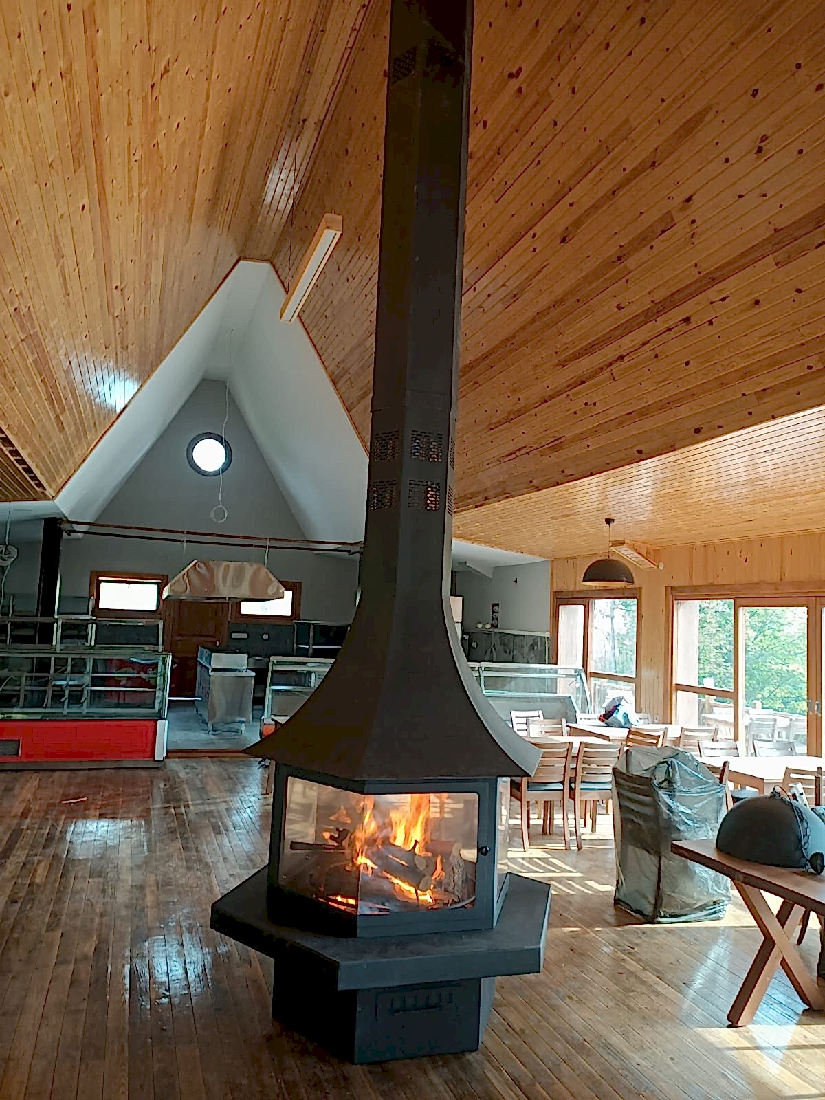 Altıgen Orta Şömine